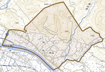 中山とその周辺の地図。町の範囲を重ねている
