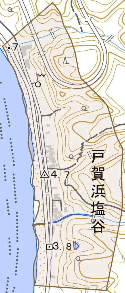 戸賀浜塩谷とその周辺の地図。町の範囲を重ねている