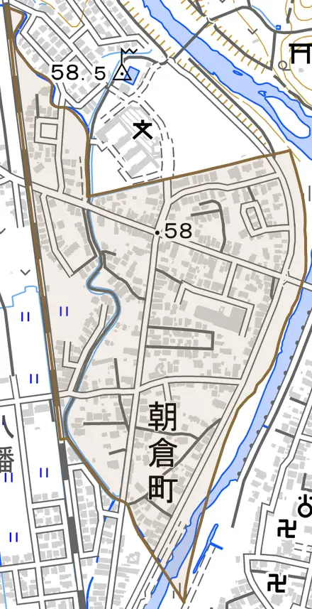 朝倉町とその周辺の地図。町の範囲を重ねている