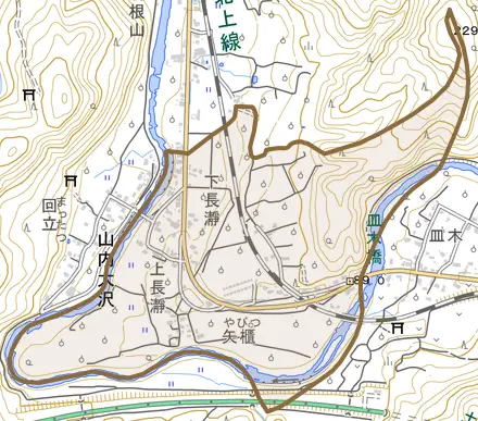 山内大沢とその周辺の地図。町の範囲を重ねている