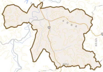 東由利舘合とその周辺の地図。町の範囲を重ねている