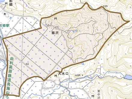 飯沢とその周辺の地図。町の範囲を重ねている