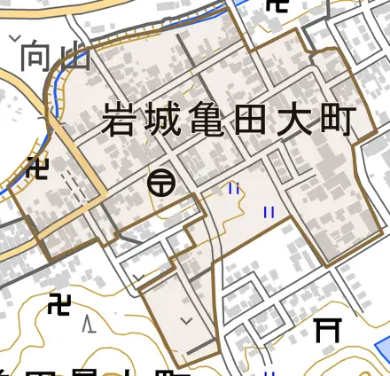 岩城亀田大町とその周辺の地図。町の範囲を重ねている