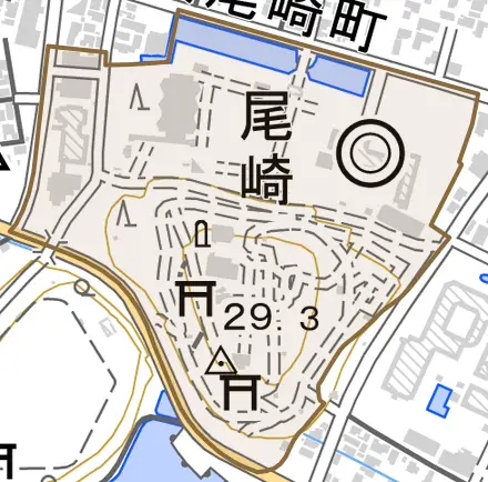 尾崎とその周辺の地図。町の範囲を重ねている