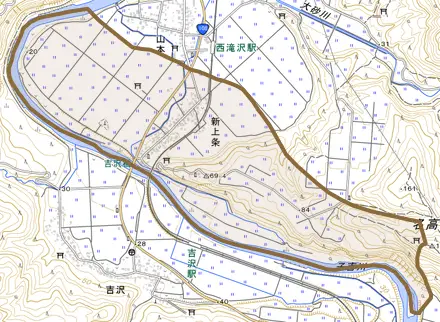 新上条とその周辺の地図。町の範囲を重ねている