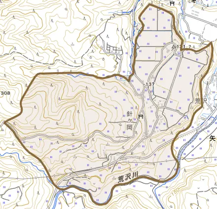 矢島町荒沢とその周辺の地図。町の範囲を重ねている