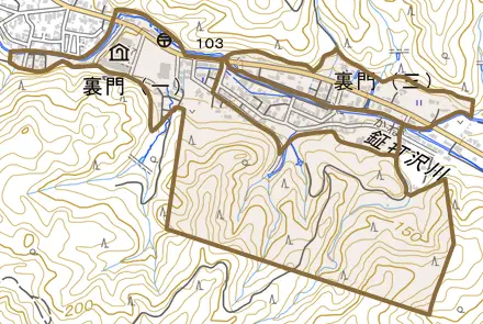 裏門とその周辺の地図。町の範囲を重ねている