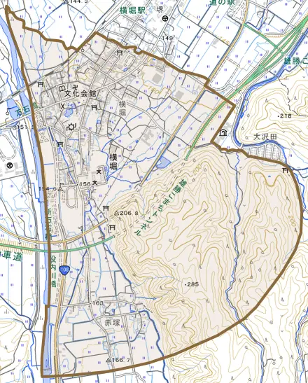 横堀とその周辺の地図。町の範囲を重ねている