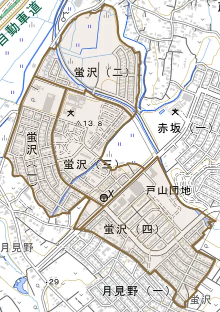 蛍沢とその周辺の地図。町の範囲を重ねている
