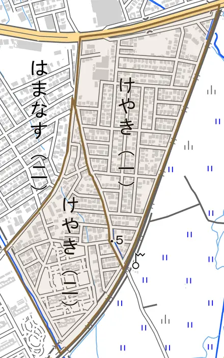 けやきとその周辺の地図。町の範囲を重ねている
