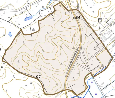 字上新井田とその周辺の地図。町の範囲を重ねている