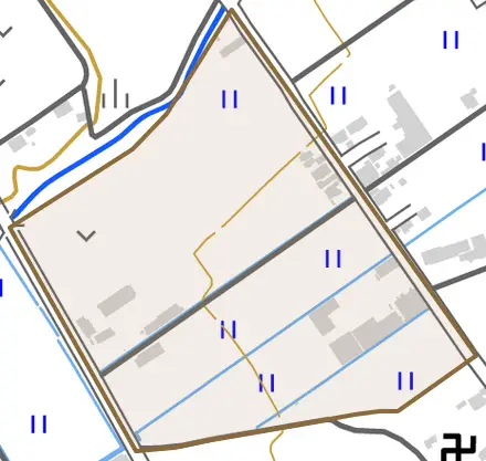 字上新井田前とその周辺の地図。町の範囲を重ねている