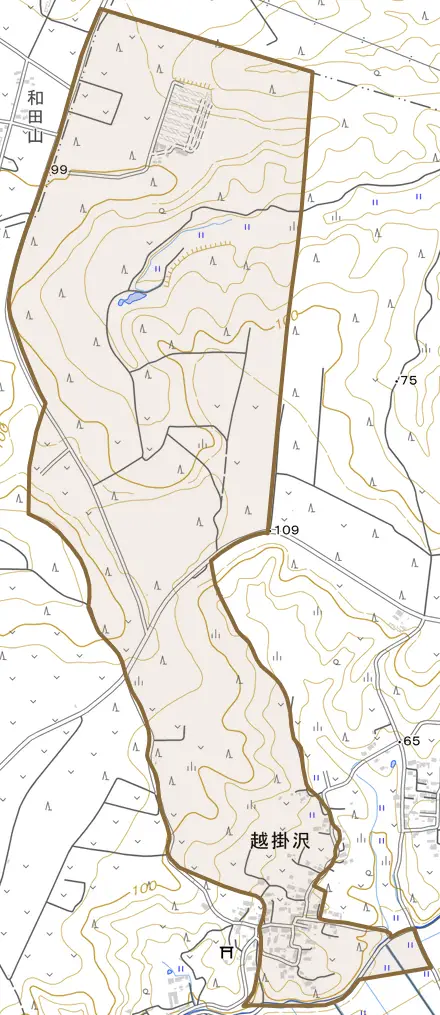 字越掛沢とその周辺の地図。町の範囲を重ねている