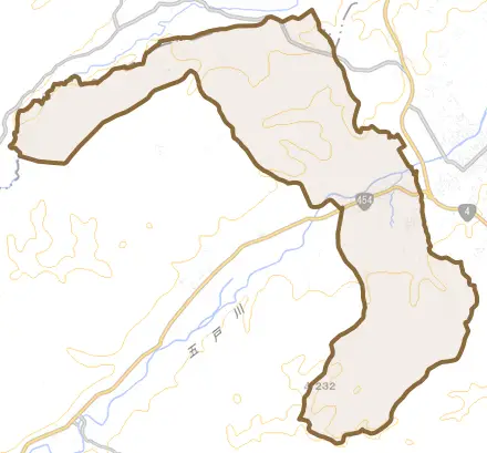 大字倉石石沢とその周辺の地図。町の範囲を重ねている