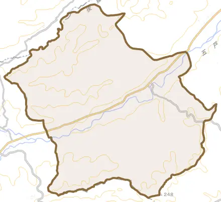 大字倉石又重とその周辺の地図。町の範囲を重ねている