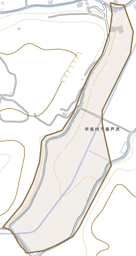 字兎内下保戸沢とその周辺の地図。町の範囲を重ねている