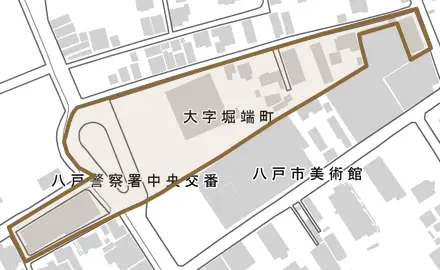 大字堀端町とその周辺の地図。町の範囲を重ねている