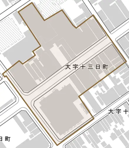 大字十三日町とその周辺の地図。町の範囲を重ねている