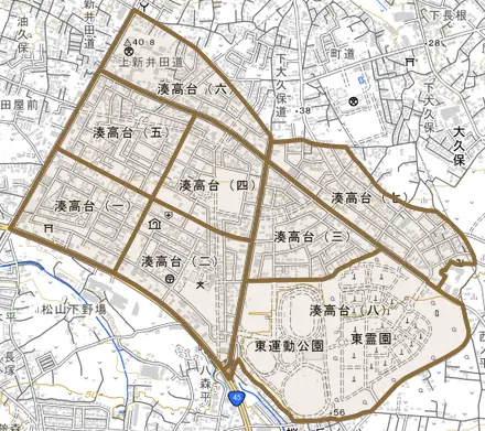 湊高台とその周辺の地図。町の範囲を重ねている