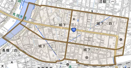 城下とその周辺の地図。町の範囲を重ねている