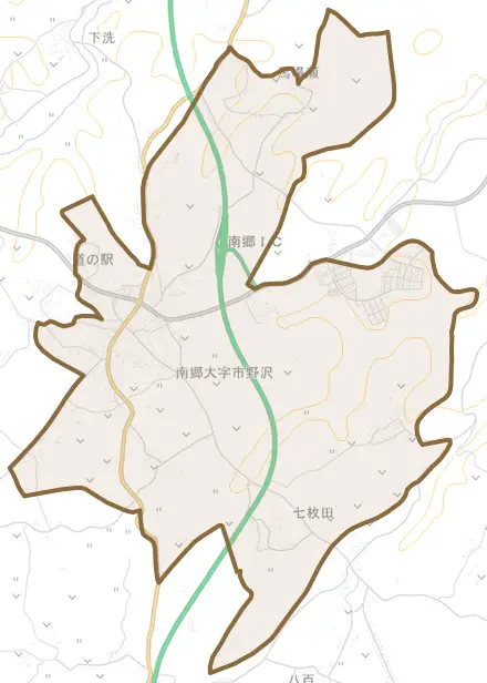 南郷大字市野沢とその周辺の地図。町の範囲を重ねている