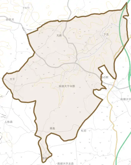 南郷大字中野とその周辺の地図。町の範囲を重ねている