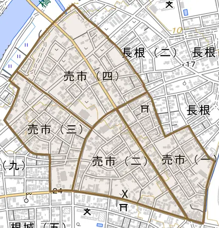 売市とその周辺の地図。町の範囲を重ねている