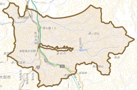 碇ヶ関とその周辺の地図。町の範囲を重ねている