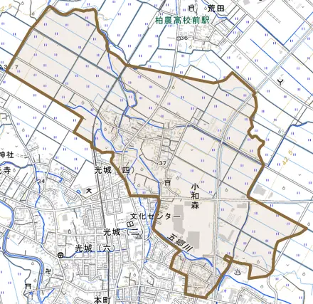 小和森とその周辺の地図。町の範囲を重ねている