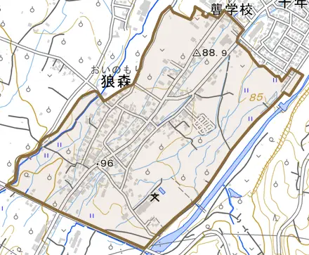 大字狼森とその周辺の地図。町の範囲を重ねている