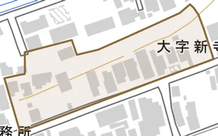 大字新寺町新割町とその周辺の地図。町の範囲を重ねている