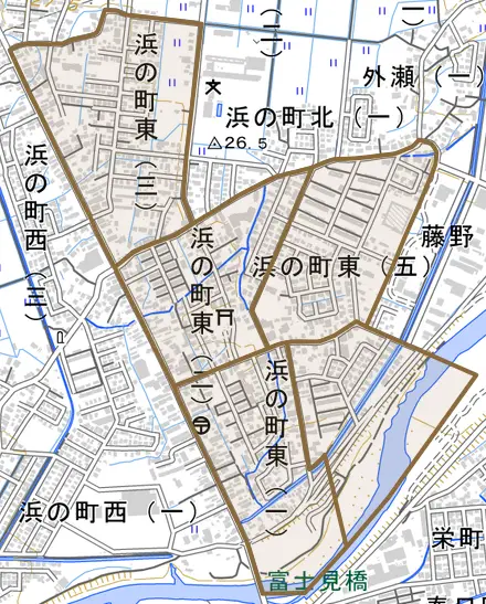 大字浜の町東とその周辺の地図。町の範囲を重ねている