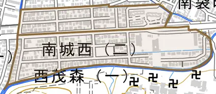 大字南城西とその周辺の地図。町の範囲を重ねている