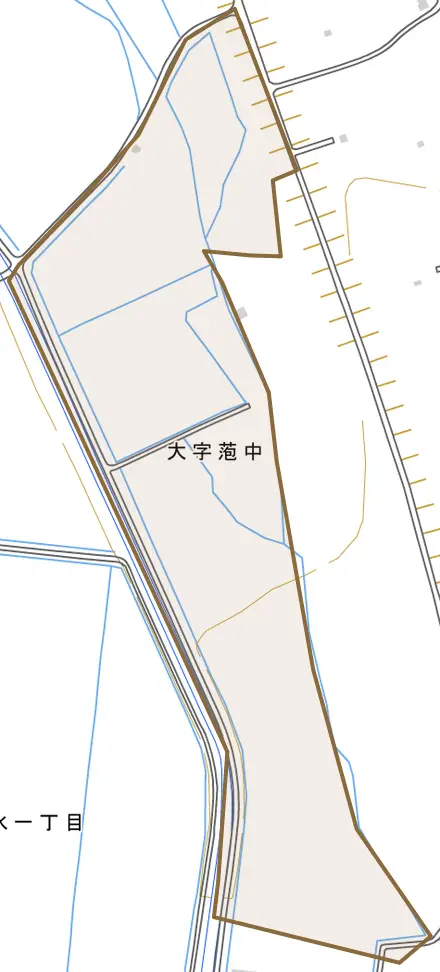 大字萢中とその周辺の地図。町の範囲を重ねている