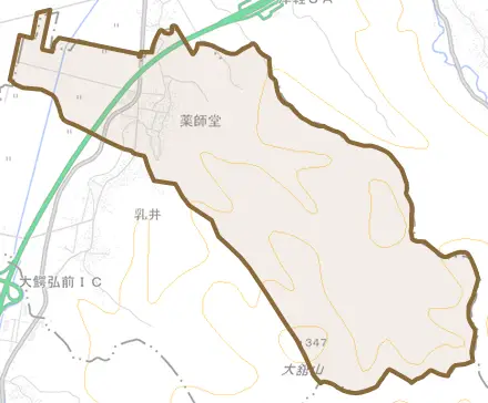 大字薬師堂とその周辺の地図。町の範囲を重ねている