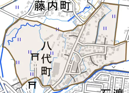 大字八代町とその周辺の地図。町の範囲を重ねている