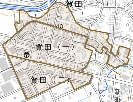 大字賀田とその周辺の地図。町の範囲を重ねている