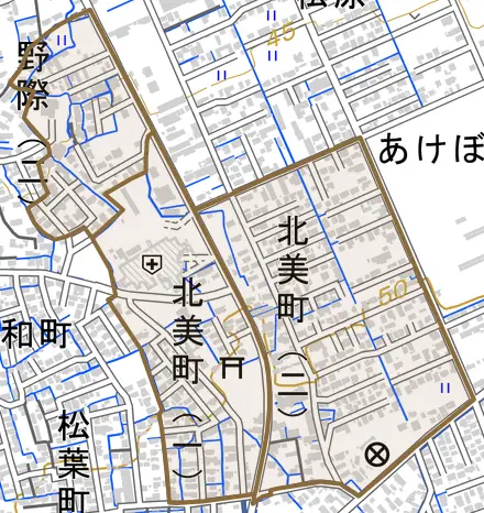 北美町とその周辺の地図。町の範囲を重ねている