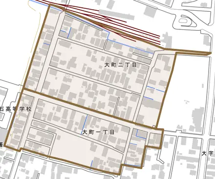 大町とその周辺の地図。町の範囲を重ねている