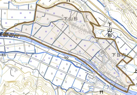 大字下山形とその周辺の地図。町の範囲を重ねている