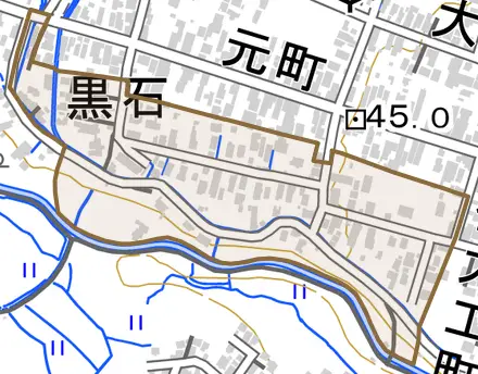 黒石とその周辺の地図。町の範囲を重ねている