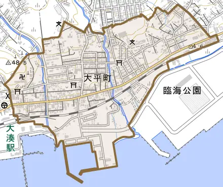 大平町とその周辺の地図。町の範囲を重ねている