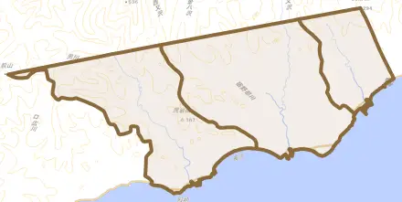 川内町とその周辺の地図。町の範囲を重ねている