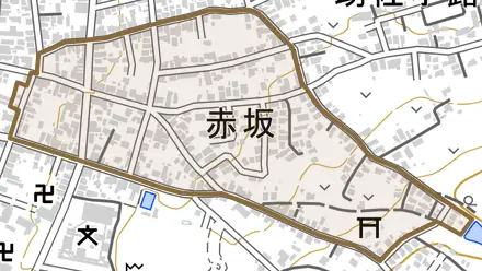 字赤坂とその周辺の地図。町の範囲を重ねている