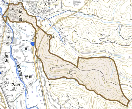 字坊ノ塚とその周辺の地図。町の範囲を重ねている