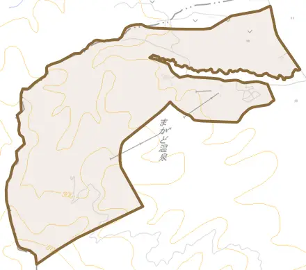 字地続山とその周辺の地図。町の範囲を重ねている
