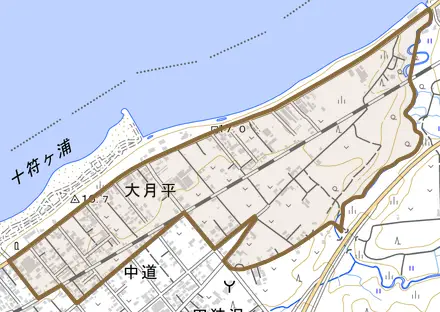 字大月平とその周辺の地図。町の範囲を重ねている