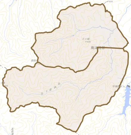 大字居土とその周辺の地図。町の範囲を重ねている