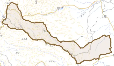 大字深持とその周辺の地図。町の範囲を重ねている