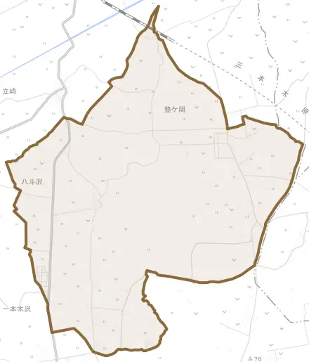 大字八斗沢とその周辺の地図。町の範囲を重ねている